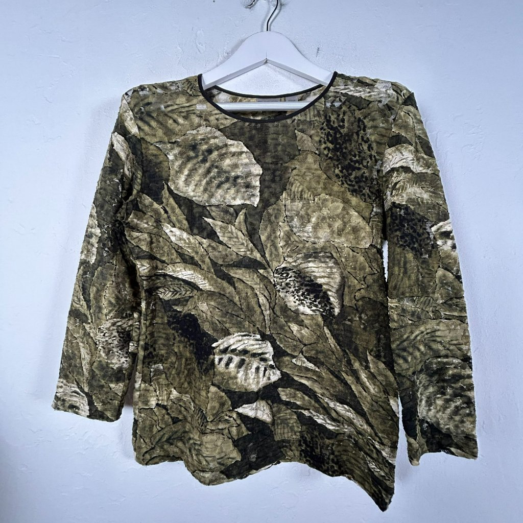 Chico's Women's Leafy Print Knit Pullover Crew Neck Casual Blouse Green/Cream 1